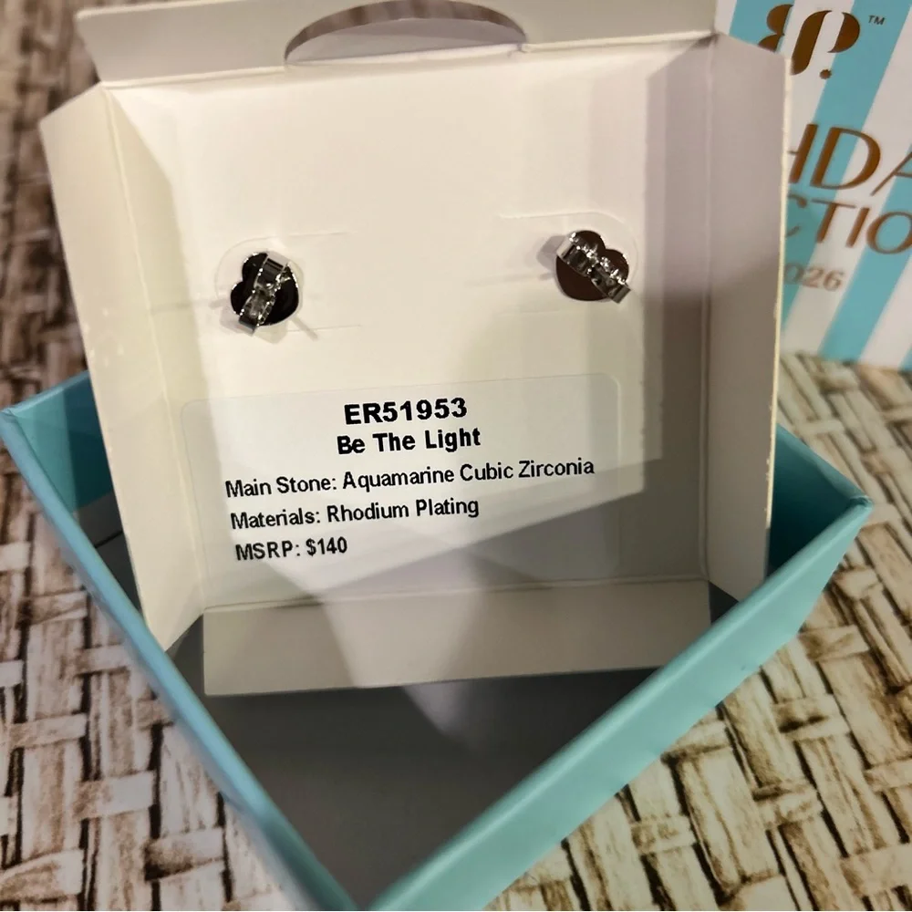 🐾 Be The Light 🐾 - Picture 6 of 6